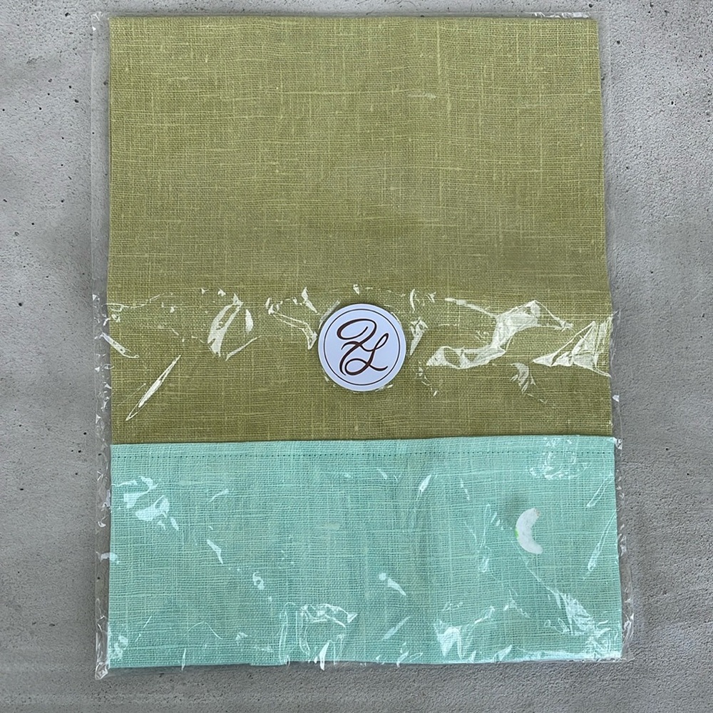 Linen guest towel